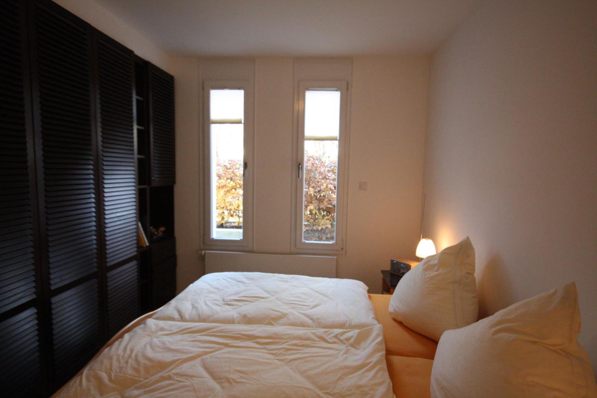 Warnemuende Captain Jonny 11042